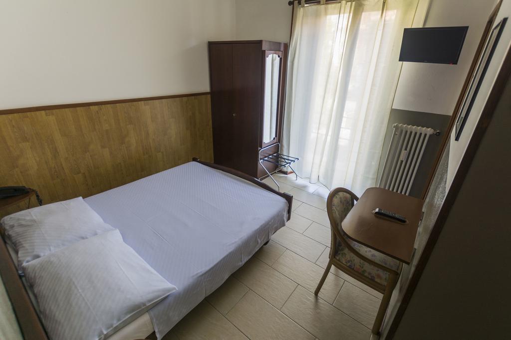 Hotel Besso Lugano Zimmer foto